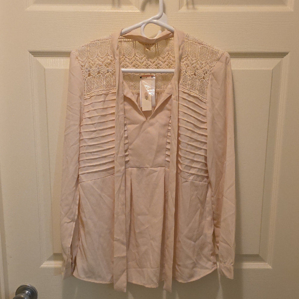 Adiva Cream Lace Detail Blouse